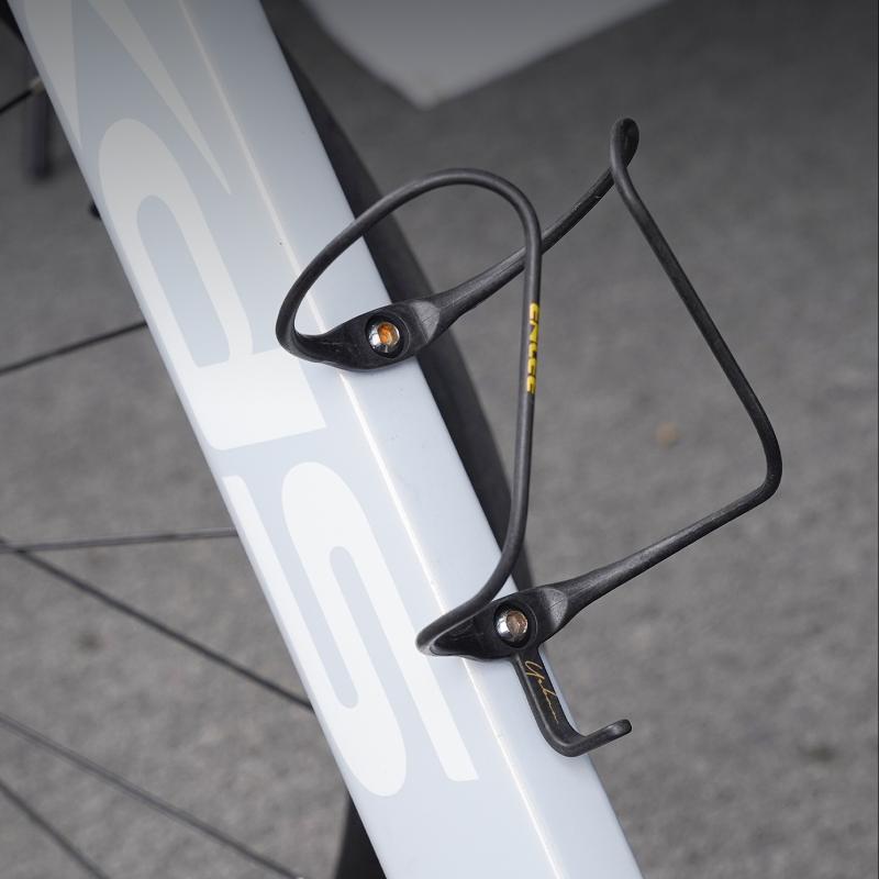 Cycling Gear Holder - Ультралегкий держатель для велосипедной бутылки из